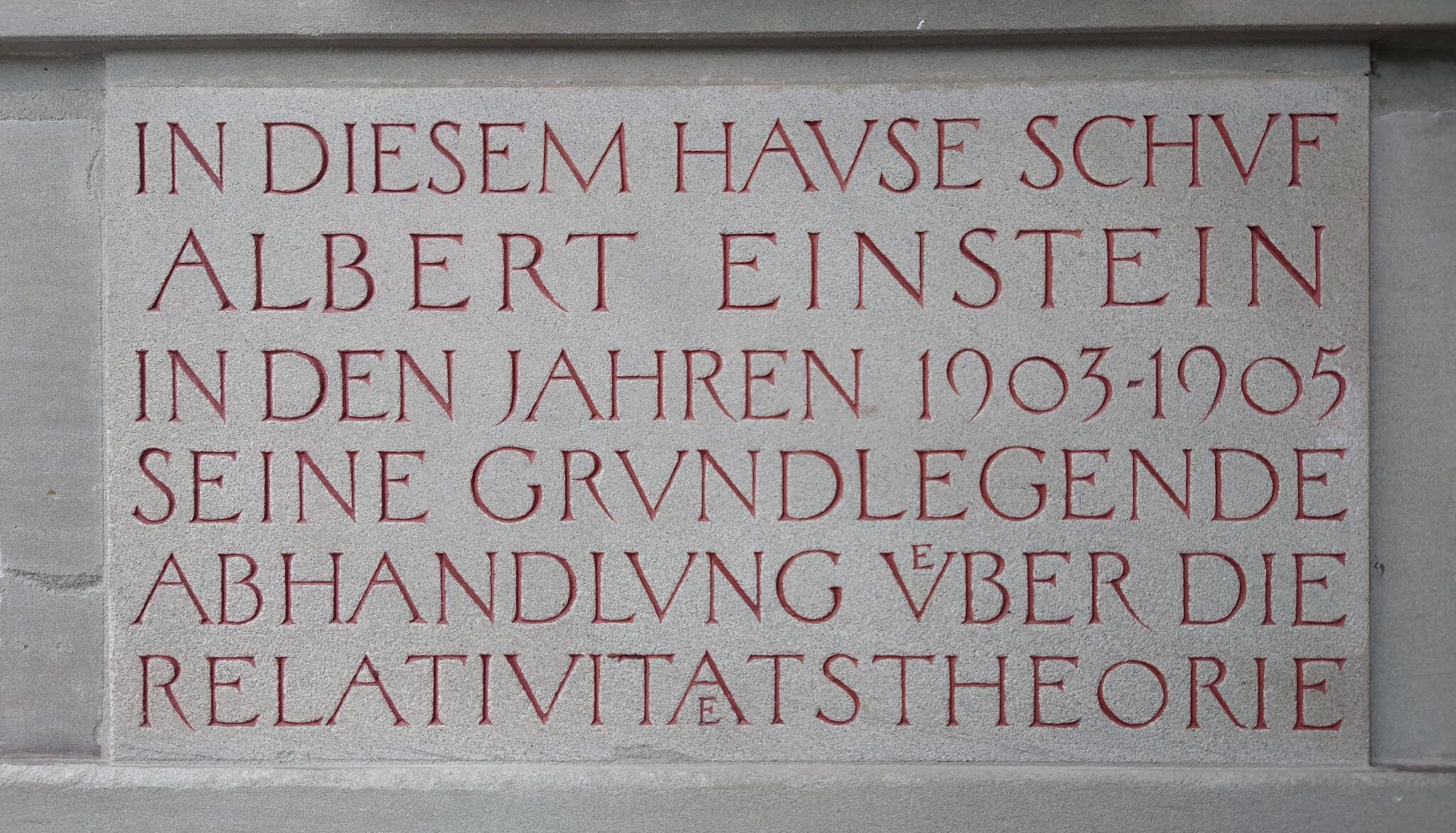 Inschrift am Einsteinhaus